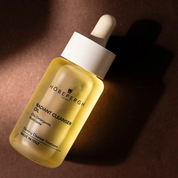 Radiant cleanser oil/ Почистващо олио за лице