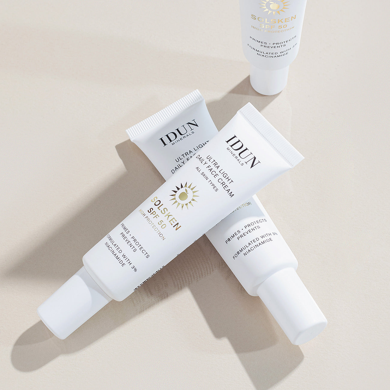 Ultra Light Daily Face Cream SPF 50/ Крем за лице SPF50