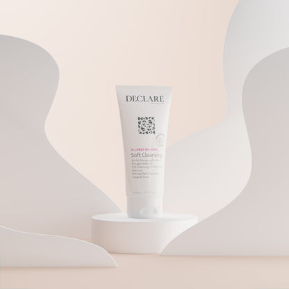Soft Cleansing for Face &amp; Eye Make-up/ Нежен почистващ продукт за лице и очи